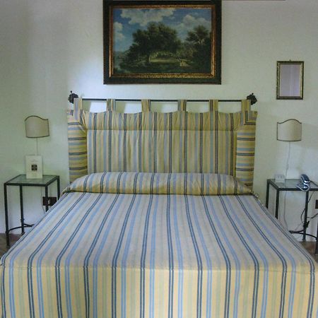 הוילה Ventimiglia di Sicilia Crapa Licca חדר תמונה