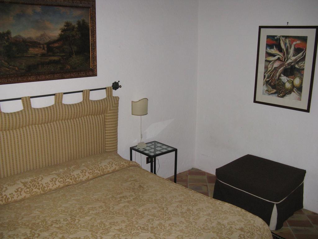 הוילה Ventimiglia di Sicilia Crapa Licca חדר תמונה