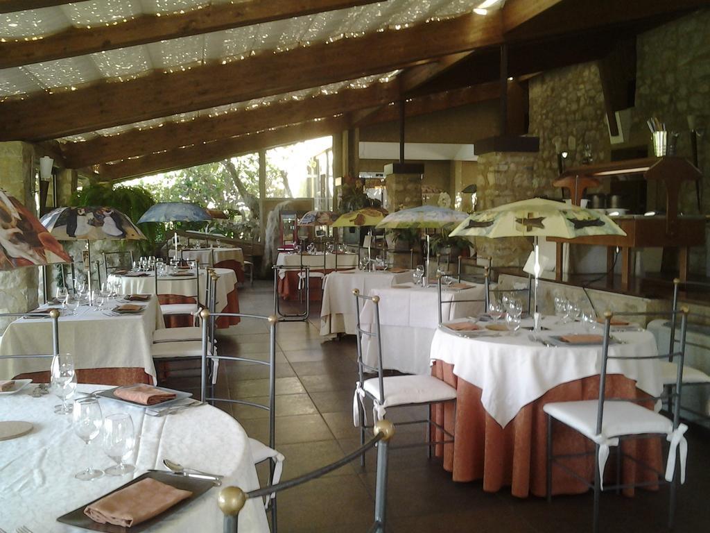 הוילה Ventimiglia di Sicilia Crapa Licca מראה חיצוני תמונה