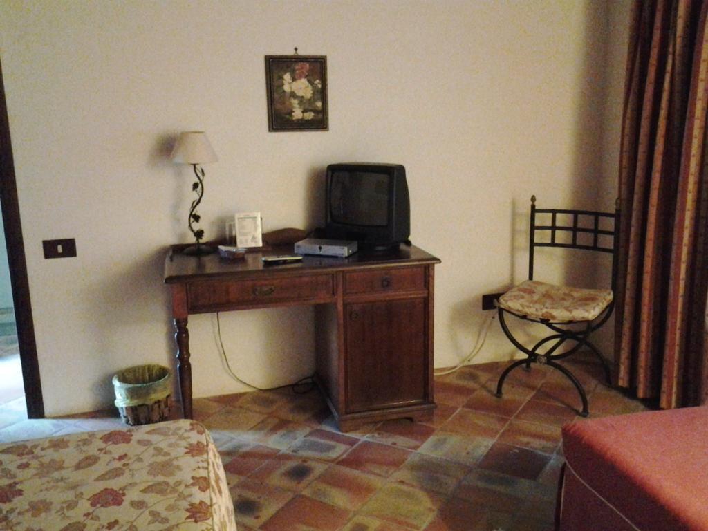 הוילה Ventimiglia di Sicilia Crapa Licca חדר תמונה